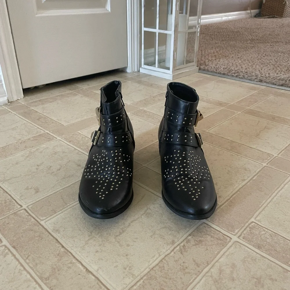 Forever 21 Rocker Boots - Picture 1 of 3
